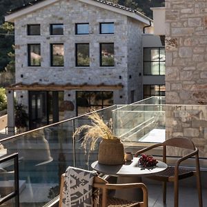 Nikoleta Luxury Villa